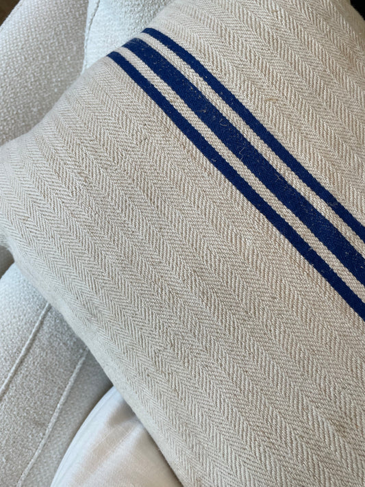 Three Stripe Large Lumbar