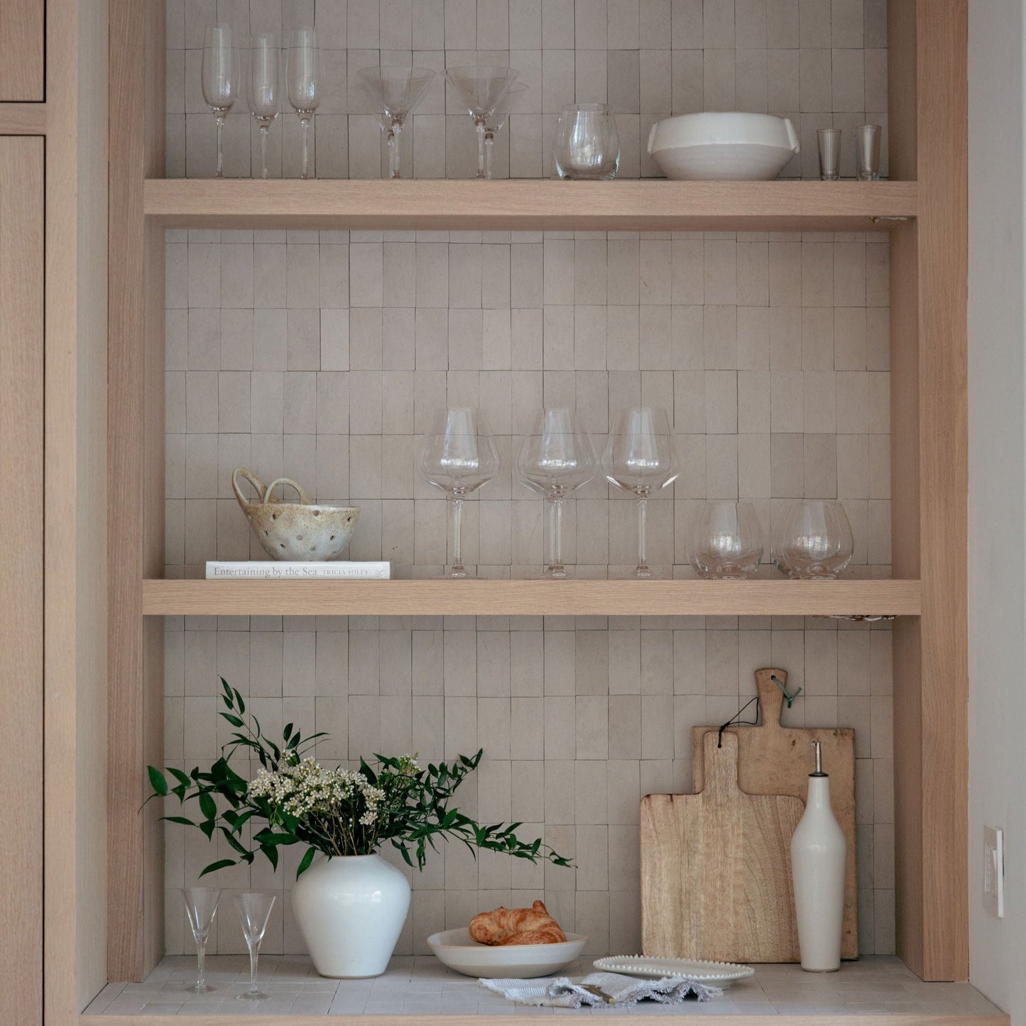 Medium Chopping Board with Handle